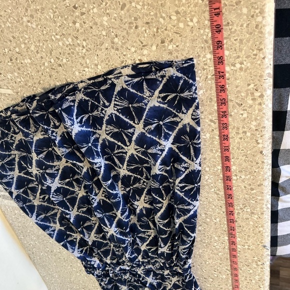 Michael Kor's Blue Abstract Print Fit And Flare Faix Wrap Stretchy Waist Size 8 - Picture 10 of 12